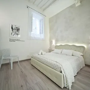 Gasthof Whitehouse, Colle di Val d'Elsa